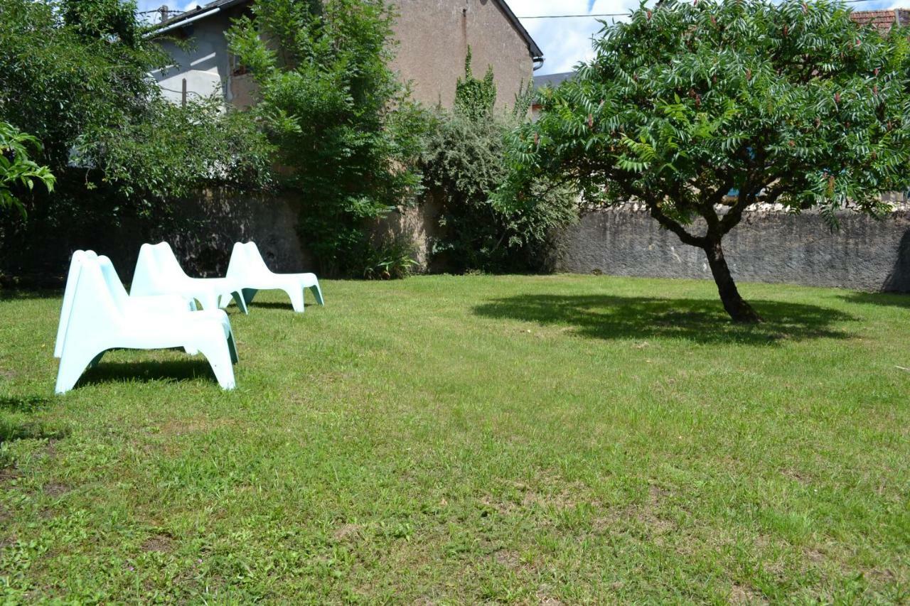 Appartement Passe Partout Lucenay-l'Eveque Exteriér fotografie