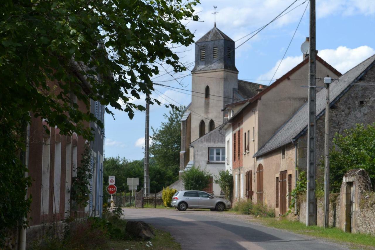 Appartement Passe Partout Lucenay-l'Eveque Exteriér fotografie