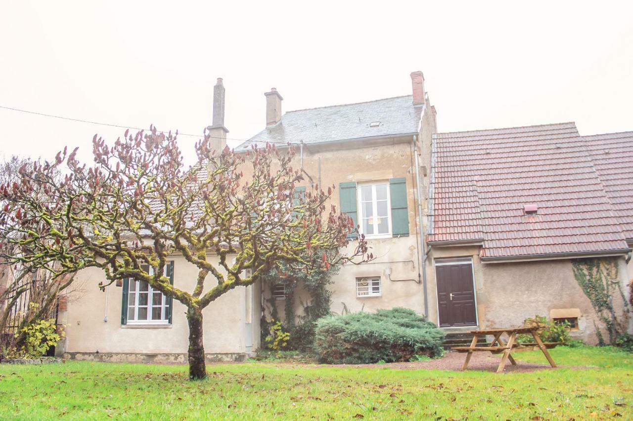 Appartement Passe Partout Lucenay-l'Eveque Exteriér fotografie